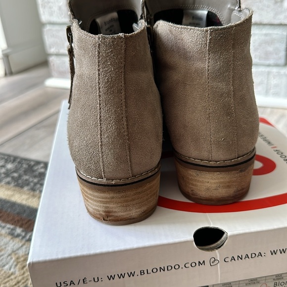 BLONDO Mushriom Suede Waterproof Dual Side Zip Wood Stacked Heel Bootie - Picture 7 of 9